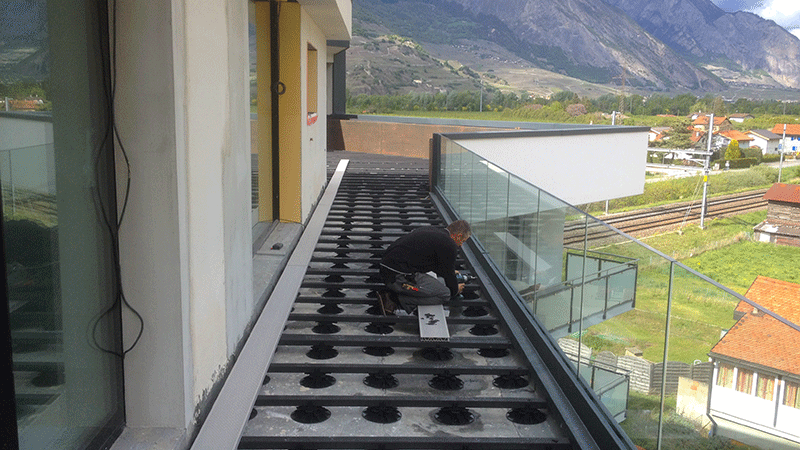 Installations de terrasse sur plots réglages
